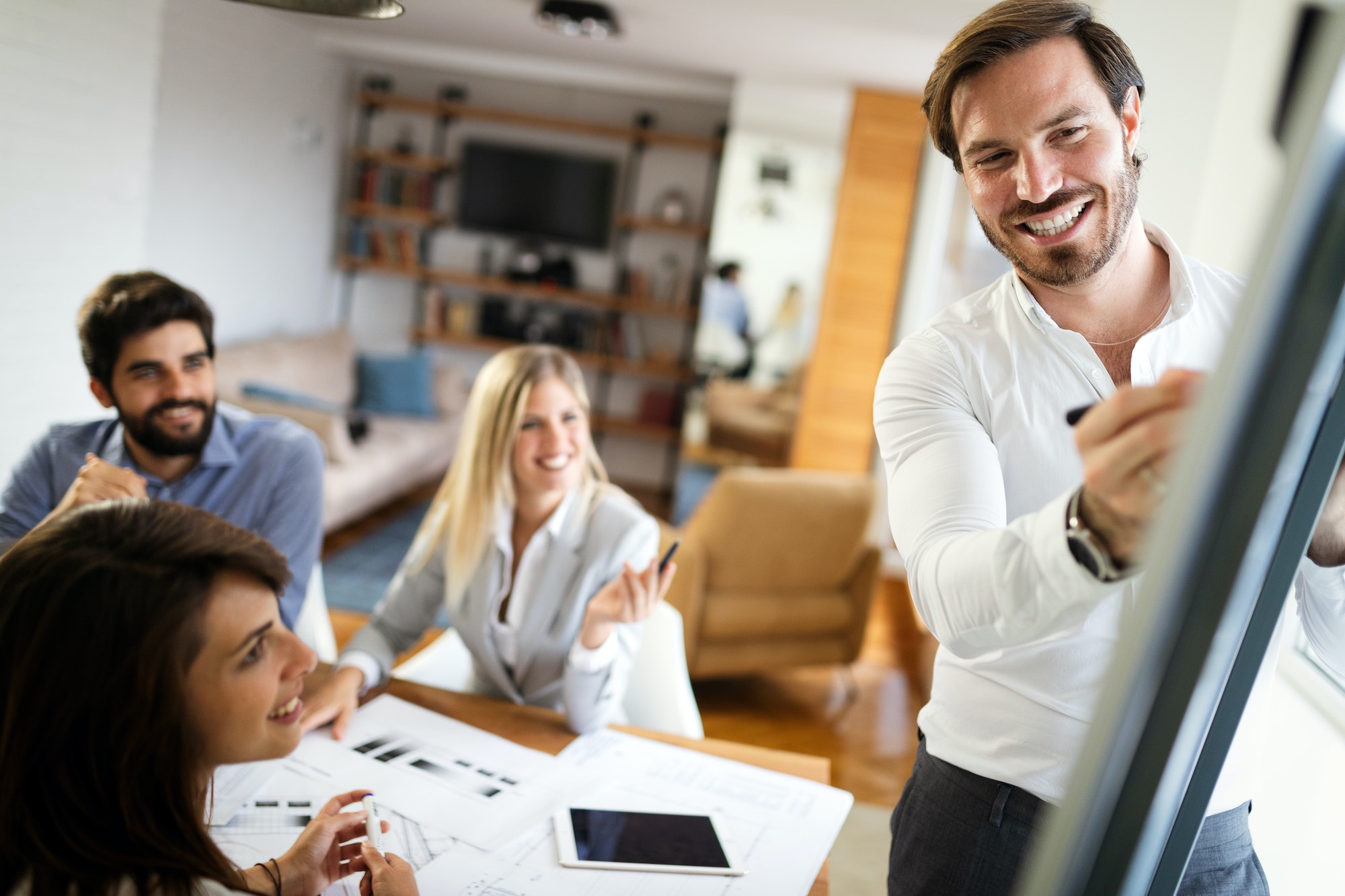 Presentation in consulting seminar about business strategy in office